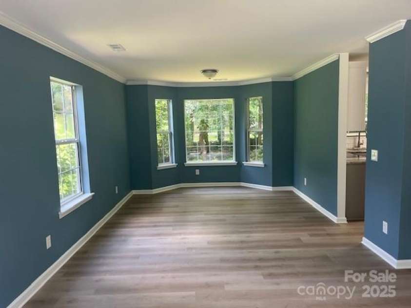 11021 Scrimshaw Lane, Charlotte, NC 28215.  MLS# CAR4270950, YatesRealty ID 22348. 