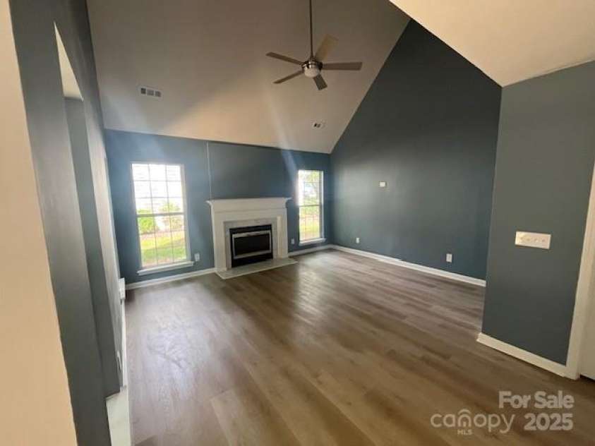 11021 Scrimshaw Lane, Charlotte, NC 28215.  MLS# CAR4270950, YatesRealty ID 22348. 