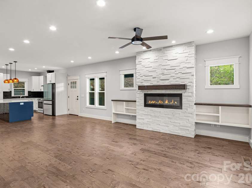18 Winterhawk Drive, Arden, NC 28704.  MLS# CAR4370966, YatesRealty ID 22348. 