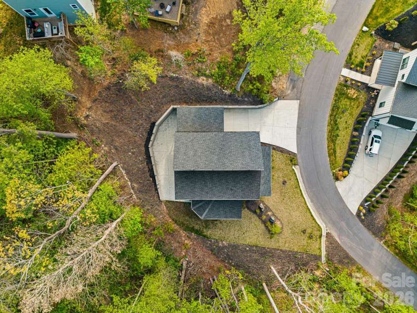 18 Winterhawk Drive, Arden, NC 28704.  MLS# CAR4370966, YatesRealty ID 22348. 