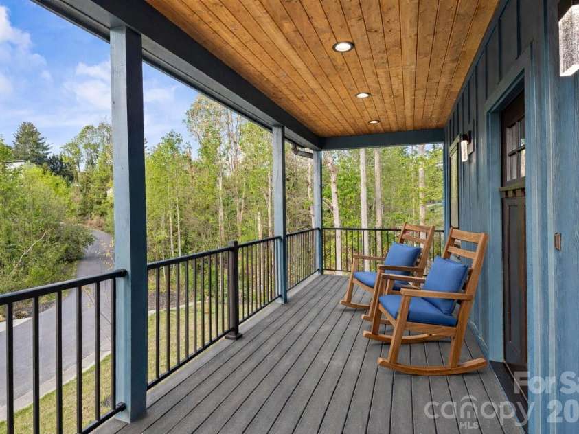 18 Winterhawk Drive, Arden, NC 28704.  MLS# CAR4370966, YatesRealty ID 22348. Virtually Staged