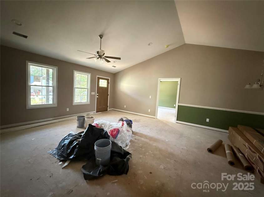 105 Elk Creek Lane, Hudson, NC 28638.  MLS# CAR4274367, YatesRealty ID 22349. 