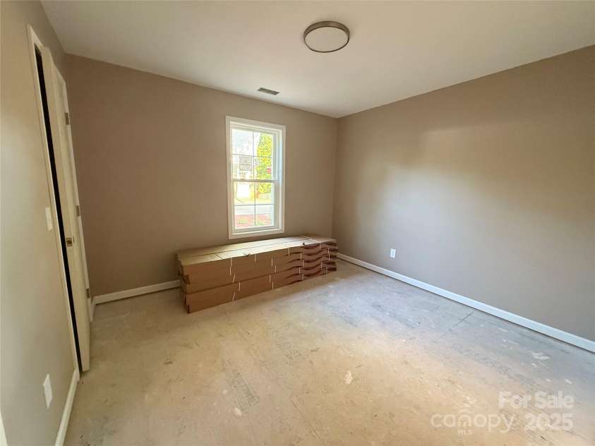 105 Elk Creek Lane, Hudson, NC 28638.  MLS# CAR4274367, YatesRealty ID 22349. 