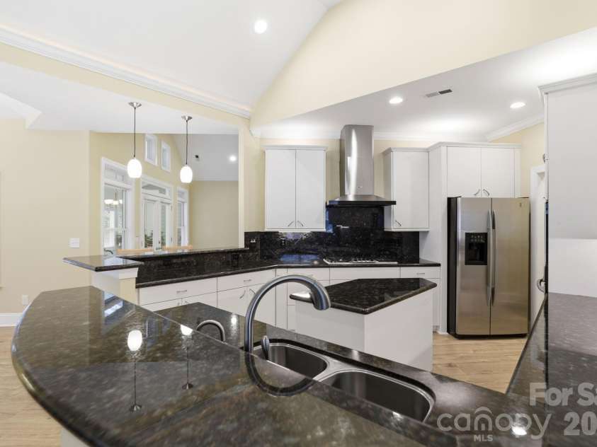 836 Creek Bluff Road, Rock Hill, SC 29732.  MLS# CAR4372783, YatesRealty ID 22349. 