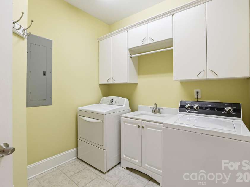 836 Creek Bluff Road, Rock Hill, SC 29732.  MLS# CAR4372783, YatesRealty ID 22349. 