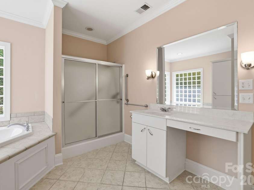 836 Creek Bluff Road, Rock Hill, SC 29732.  MLS# CAR4372783, YatesRealty ID 22349. 