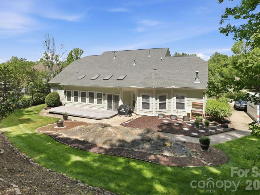 836 Creek Bluff Road, Rock Hill, SC 29732.  MLS# CAR4372783, YatesRealty ID 22349. 