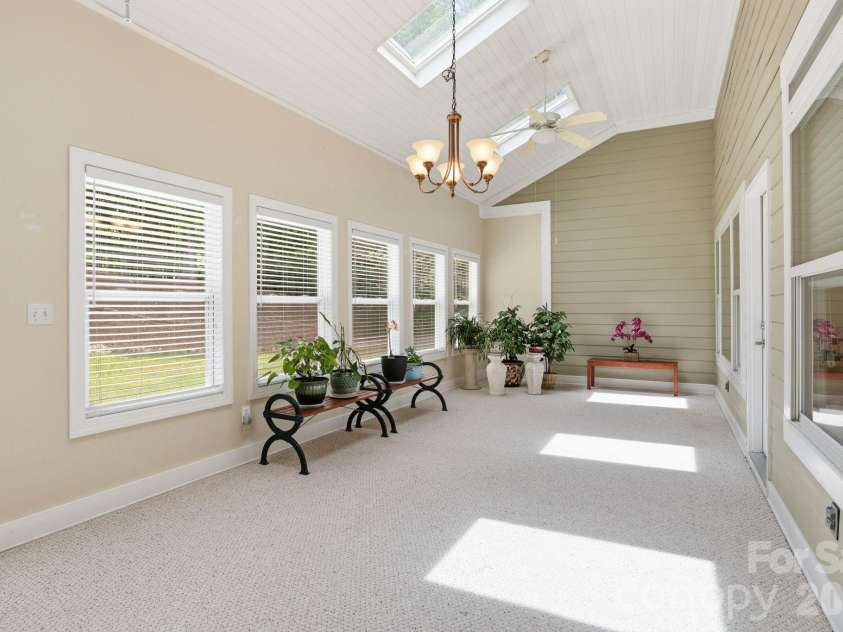 836 Creek Bluff Road, Rock Hill, SC 29732.  MLS# CAR4372783, YatesRealty ID 22349. Sunroom