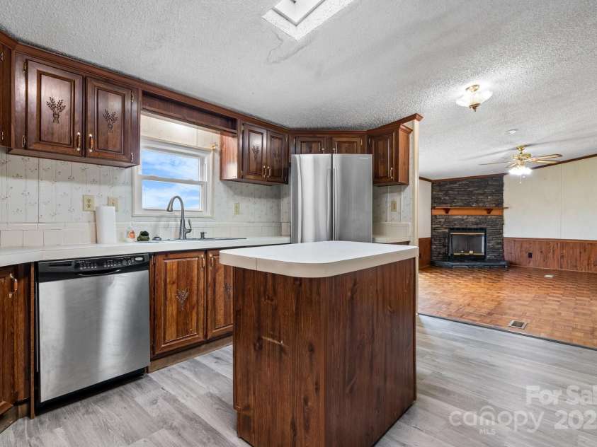 760 Tomlin Mill Road, Statesville, NC 28625.  MLS# CAR4219402, YatesRealty ID 2235. 