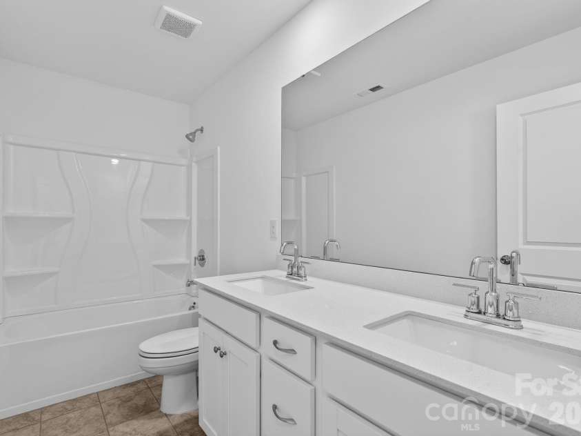 7027 Juneberry Way, Maiden, NC 28650.  MLS# CAR4369749, YatesRealty ID 22350. 