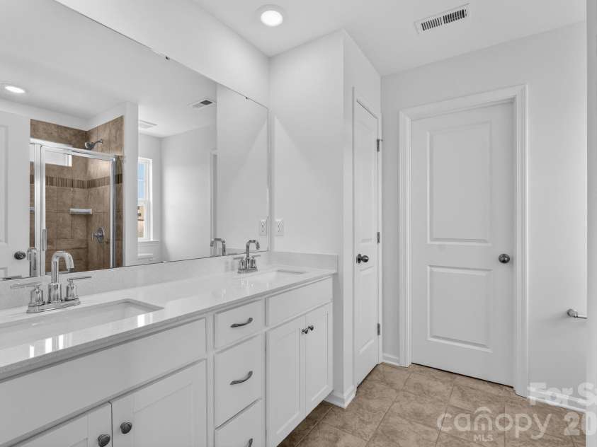 7027 Juneberry Way, Maiden, NC 28650.  MLS# CAR4369749, YatesRealty ID 22350. 
