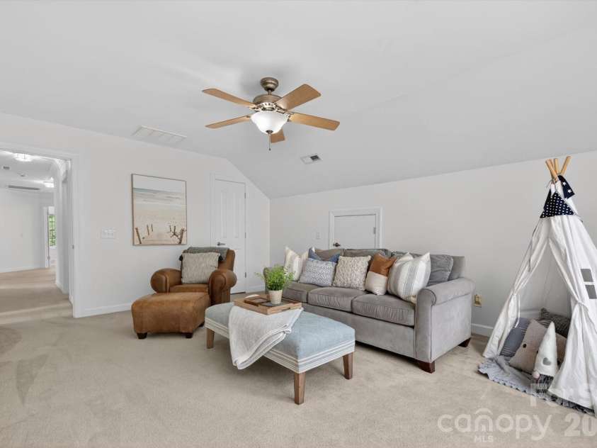 2003 Ptarmigan Court, Waxhaw, NC 28173.  MLS# CAR4405816, YatesRealty ID 22351. 
