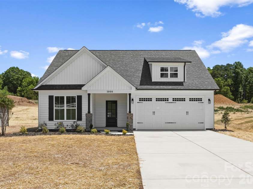 1008 Speight Road, Albemarle, NC 28001.  MLS# CAR4377011, YatesRealty ID 22352. 