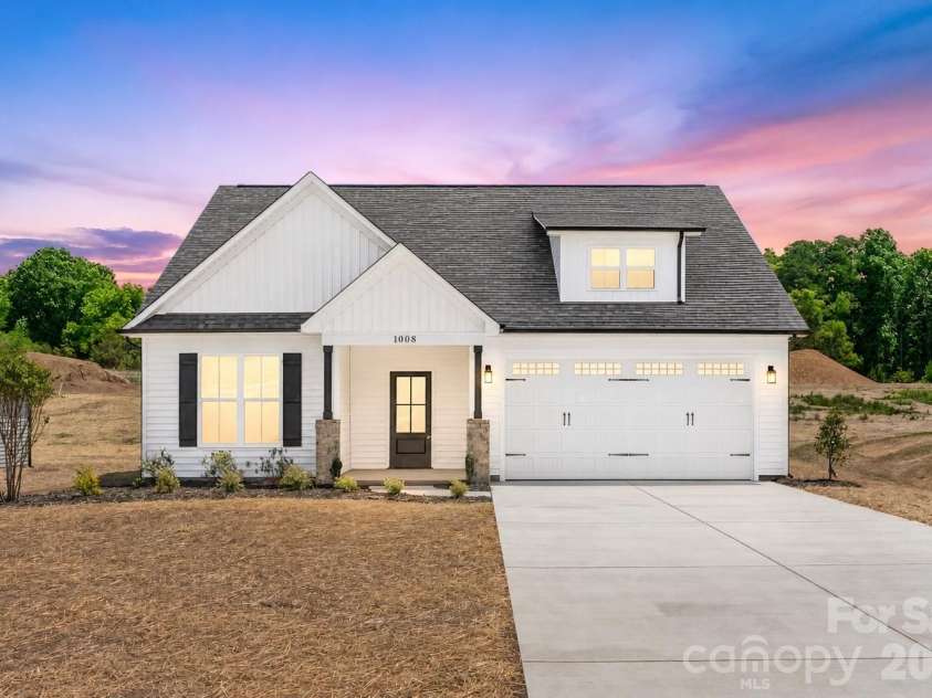 1008 Speight Road, Albemarle, NC 28001.  MLS# CAR4377011, YatesRealty ID 22352. 