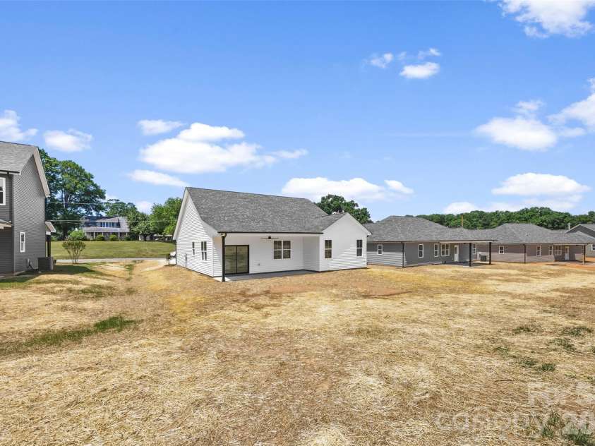 1008 Speight Road, Albemarle, NC 28001.  MLS# CAR4377011, YatesRealty ID 22352. 