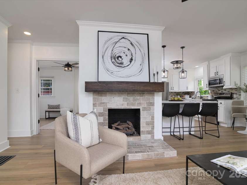 2138 Revolution Park Drive, Charlotte, NC 28208.  MLS# CAR4248488, YatesRealty ID 22352. 