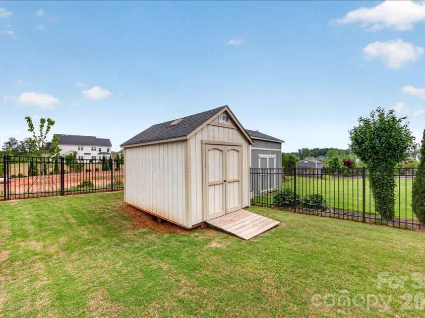 13106 Chopin Ridge Road, Huntersville, NC 28078.  MLS# CAR4402804, YatesRealty ID 22354. 