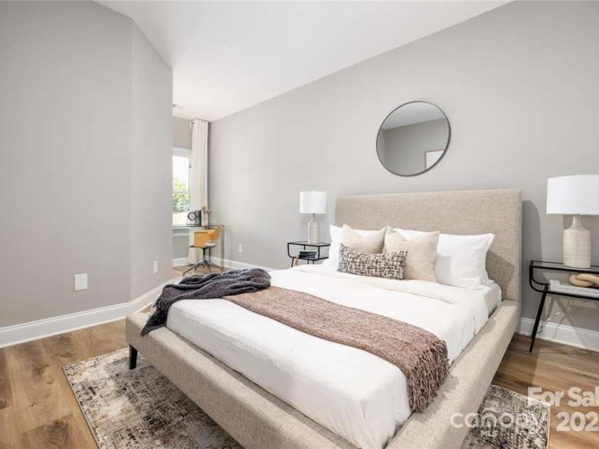 2003 Ashley Road, Charlotte, NC 28208.  MLS# CAR4269195, YatesRealty ID 22354. 