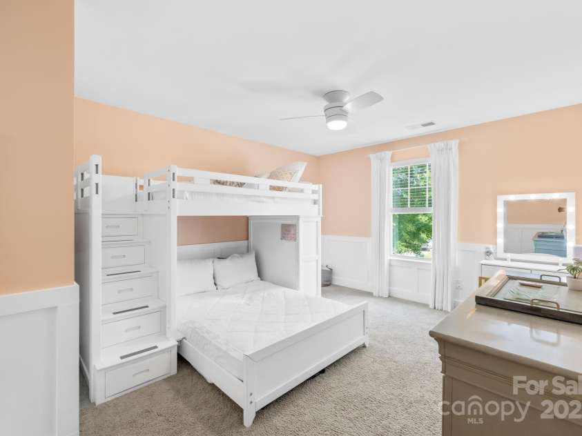 3918 Halcyon Drive, Huntersville, NC 28078.  MLS# CAR4259271, YatesRealty ID 22355. 