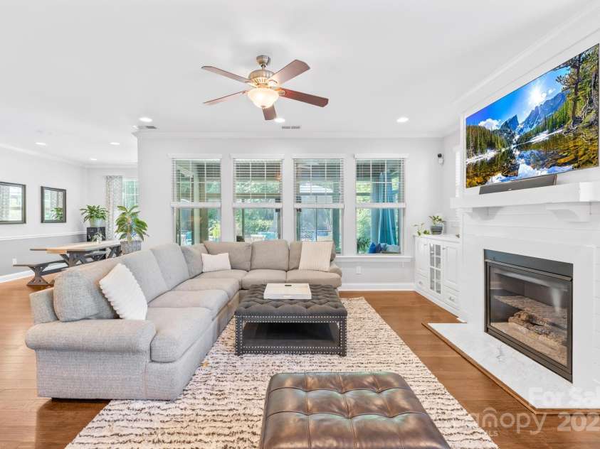 3918 Halcyon Drive, Huntersville, NC 28078.  MLS# CAR4259271, YatesRealty ID 22355. Open-floor plan allows for easy entertaining