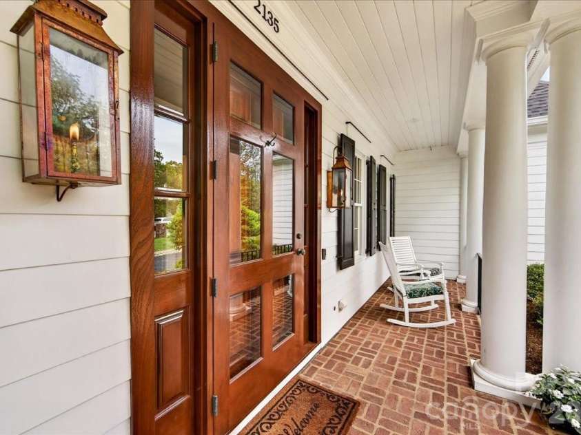 2135 Sharon Avenue, Charlotte, NC 28211.  MLS# CAR4353915, YatesRealty ID 22356. 