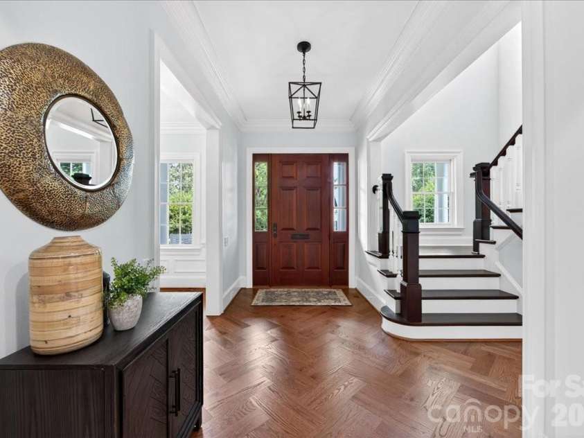 2135 Sharon Avenue, Charlotte, NC 28211.  MLS# CAR4353915, YatesRealty ID 22356. 