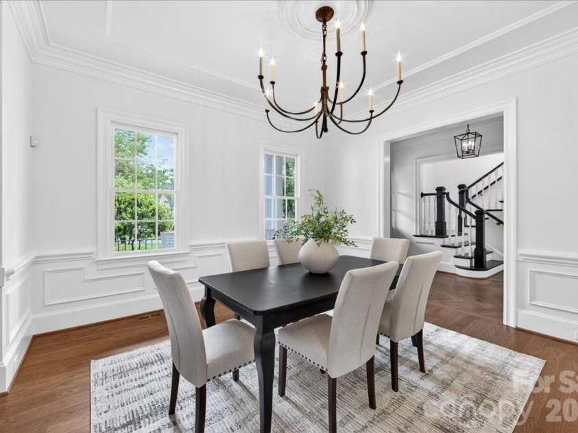 2135 Sharon Avenue, Charlotte, NC 28211.  MLS# CAR4353915, YatesRealty ID 22356. 
