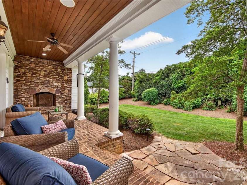 2135 Sharon Avenue, Charlotte, NC 28211.  MLS# CAR4353915, YatesRealty ID 22356. 