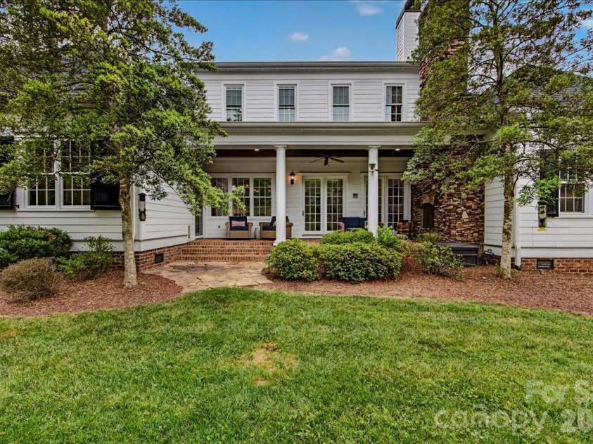 2135 Sharon Avenue, Charlotte, NC 28211.  MLS# CAR4353915, YatesRealty ID 22356. 