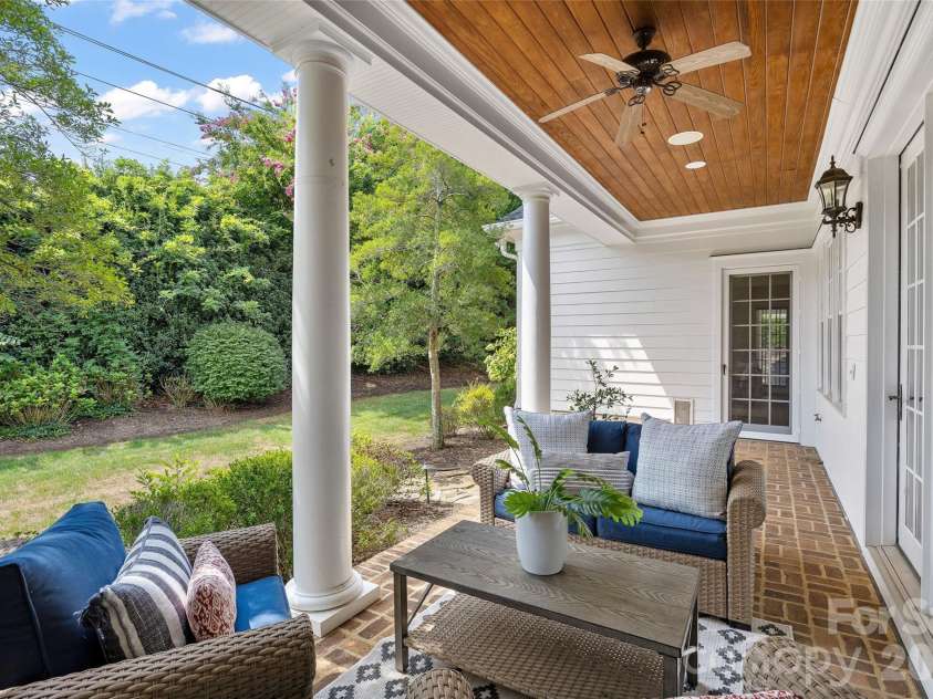 2135 Sharon Avenue, Charlotte, NC 28211.  MLS# CAR4414349, YatesRealty ID 22356. 