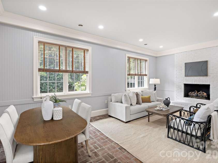 2135 Sharon Avenue, Charlotte, NC 28211.  MLS# CAR4414349, YatesRealty ID 22356. Additional Living Area