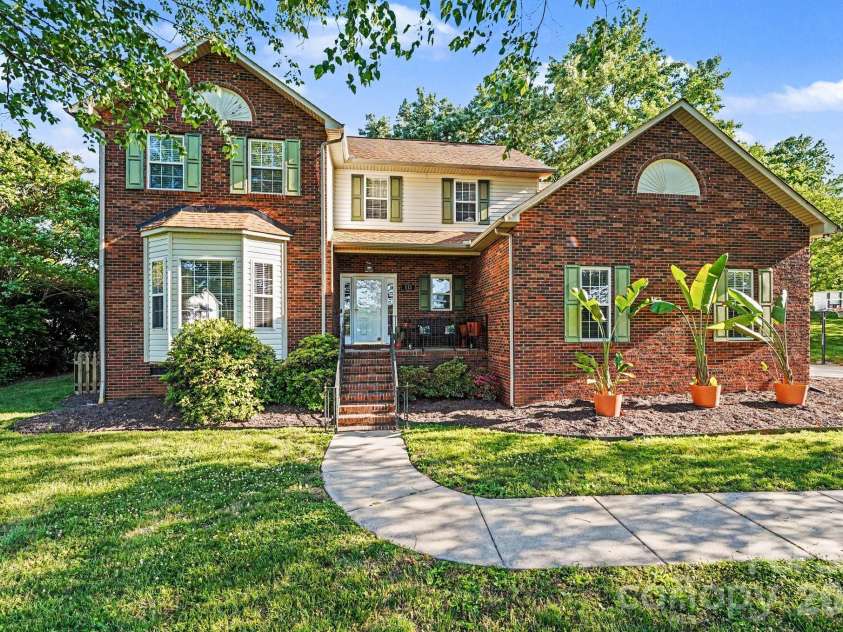 113 Browns Farm Road, Salisbury, NC 28147.  MLS# CAR4380259, YatesRealty ID 22357. 