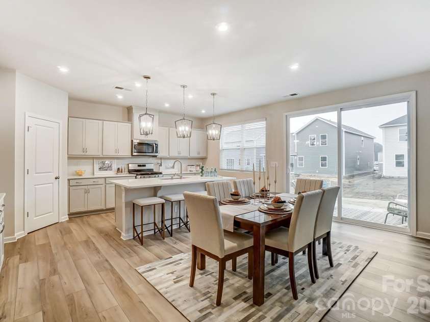 1601 Honey Trail, Monroe, NC 28112.  MLS# CAR4382085, YatesRealty ID 22358. Dinning/Kitchen