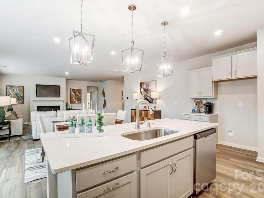 1601 Honey Trail, Monroe, NC 28112.  MLS# CAR4382085, YatesRealty ID 22358. Kitchen