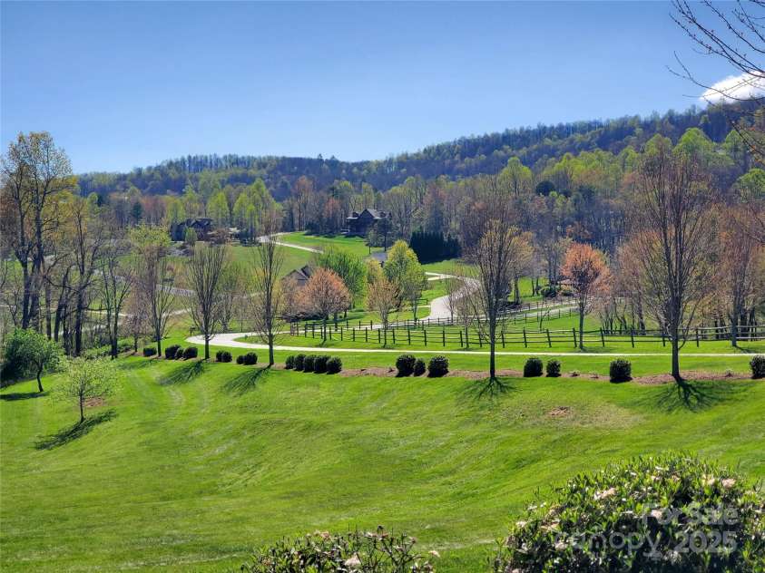 526 Grand Oaks Drive, Hendersonville, NC 28792.  MLS# CAR4239687, YatesRealty ID 22359. Driving Through Grand Oaks Community