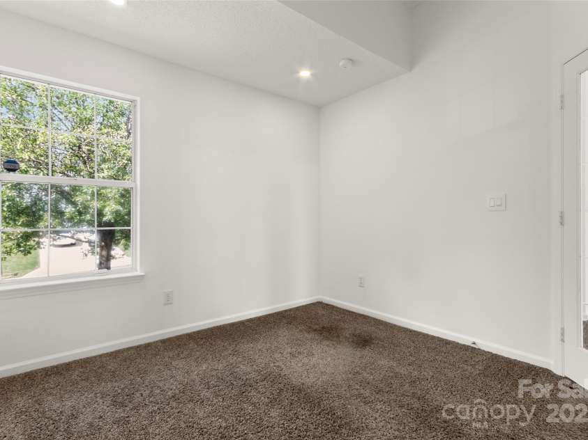 7121 Lanark Court, Charlotte, NC 28217.  MLS# CAR4232257, YatesRealty ID 2236. 