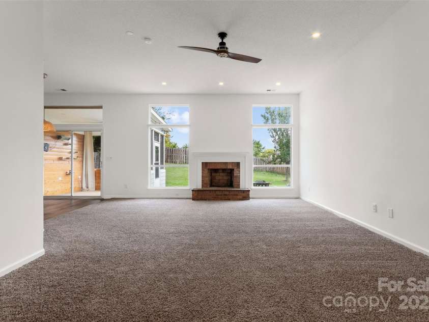 7121 Lanark Court, Charlotte, NC 28217.  MLS# CAR4232257, YatesRealty ID 2236. 