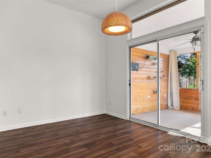 7121 Lanark Court, Charlotte, NC 28217.  MLS# CAR4232257, YatesRealty ID 2236. 