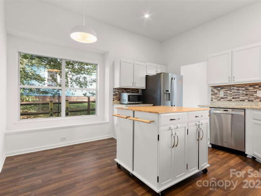 7121 Lanark Court, Charlotte, NC 28217.  MLS# CAR4232257, YatesRealty ID 2236. 