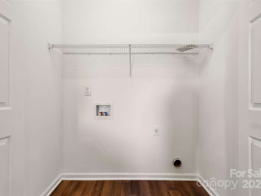 7121 Lanark Court, Charlotte, NC 28217.  MLS# CAR4232257, YatesRealty ID 2236. 