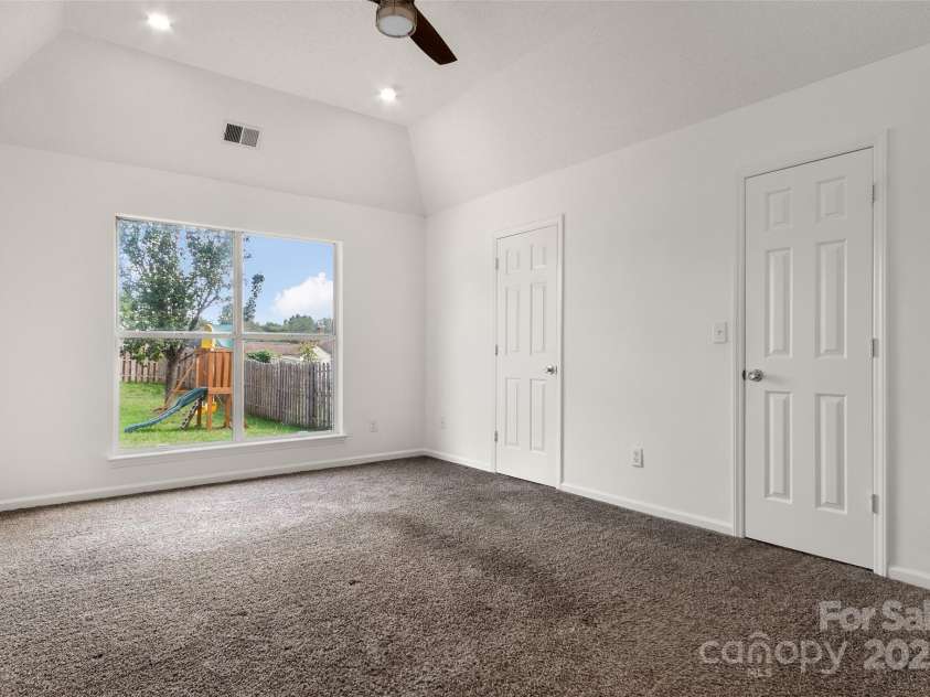 7121 Lanark Court, Charlotte, NC 28217.  MLS# CAR4232257, YatesRealty ID 2236. 