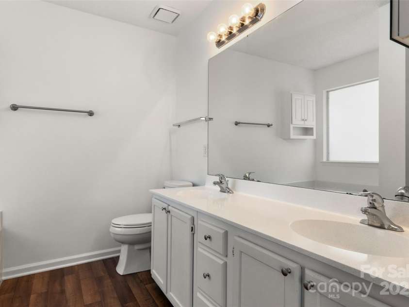 7121 Lanark Court, Charlotte, NC 28217.  MLS# CAR4232257, YatesRealty ID 2236. 
