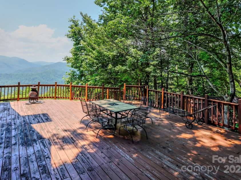 282 H and H Trail, Black Mountain, NC 28711.  MLS# CAR4267235, YatesRealty ID 22360. 