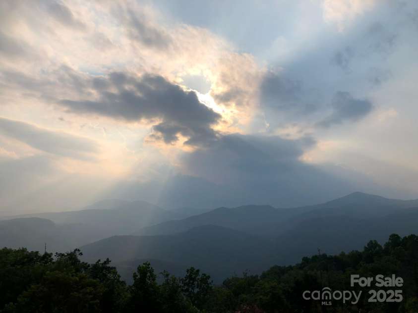 282 H and H Trail, Black Mountain, NC 28711.  MLS# CAR4267235, YatesRealty ID 22360. 