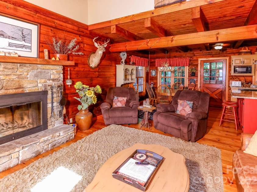 282 H and H Trail, Black Mountain, NC 28711.  MLS# CAR4267235, YatesRealty ID 22360. 