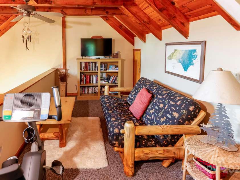 282 H and H Trail, Black Mountain, NC 28711.  MLS# CAR4267235, YatesRealty ID 22360. 