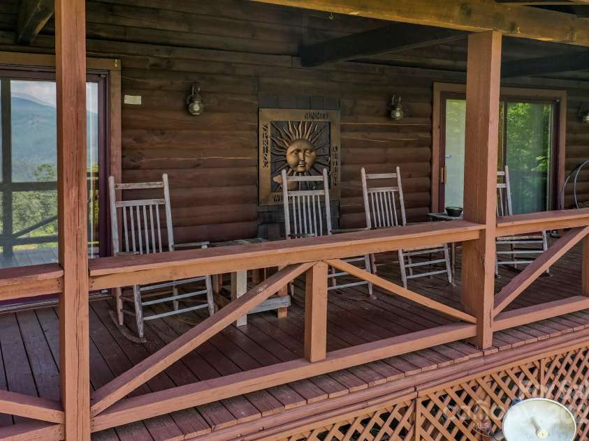 282 H and H Trail, Black Mountain, NC 28711.  MLS# CAR4267235, YatesRealty ID 22360. 