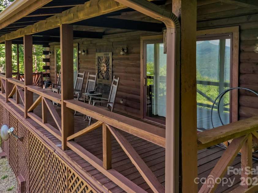 282 H and H Trail, Black Mountain, NC 28711.  MLS# CAR4267235, YatesRealty ID 22360. 