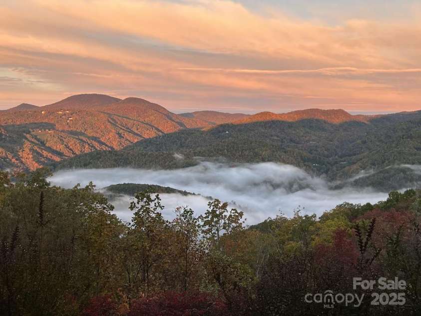 282 H and H Trail, Black Mountain, NC 28711.  MLS# CAR4267235, YatesRealty ID 22360. 