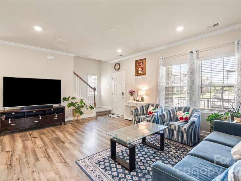613 Cedar Knoll Circle, Pineville, NC 28134.  MLS# CAR4412265, YatesRealty ID 22360. 